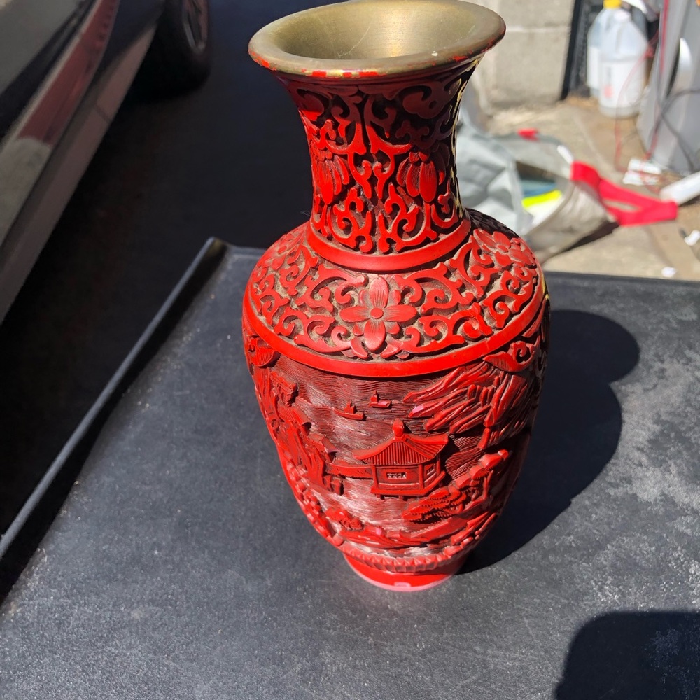 Chinese Carved Cinnabar Lacquer Vase Qing Dynasty